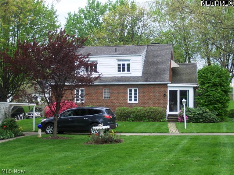 4555 14th Street Northwest Canton, OH 44708 - Photo 3 of 9 Gallery Image 3