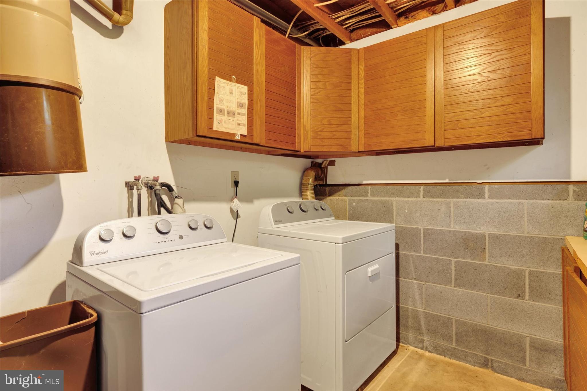 523 River Road Delta, PA 17314 - Photo 21 of 27 a utility room with dryer and washer
