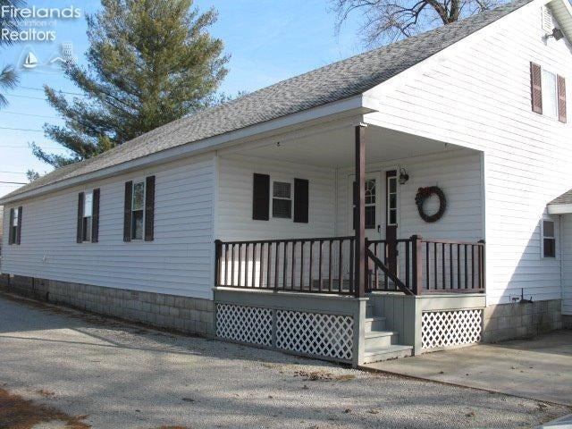 3863 Limerick Road Clyde, OH 43410 - Photo 3 of 10 Gallery Image 3