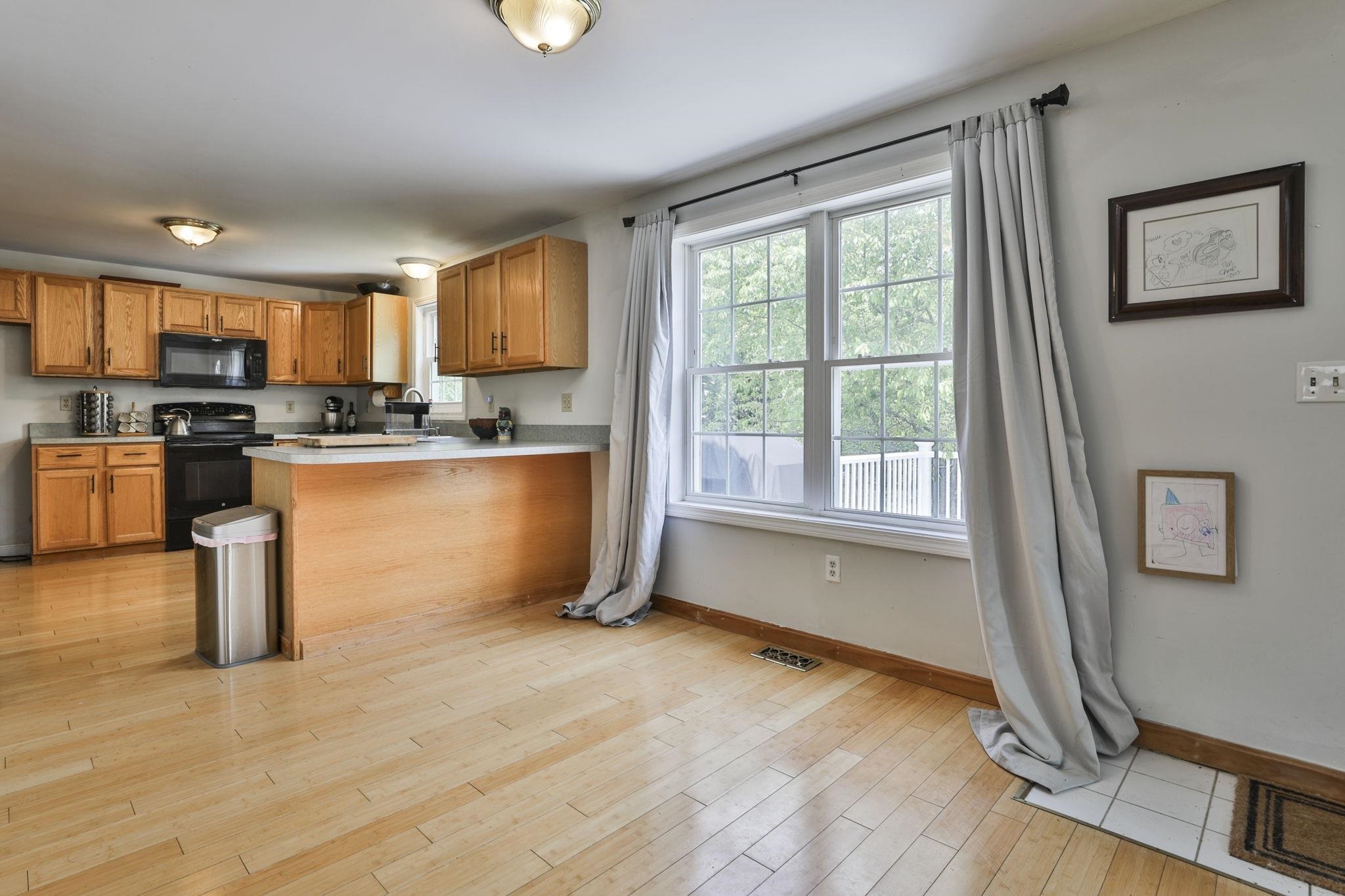 9 Mountain Road Goffstown, NH 03045 - Photo 12 of 27