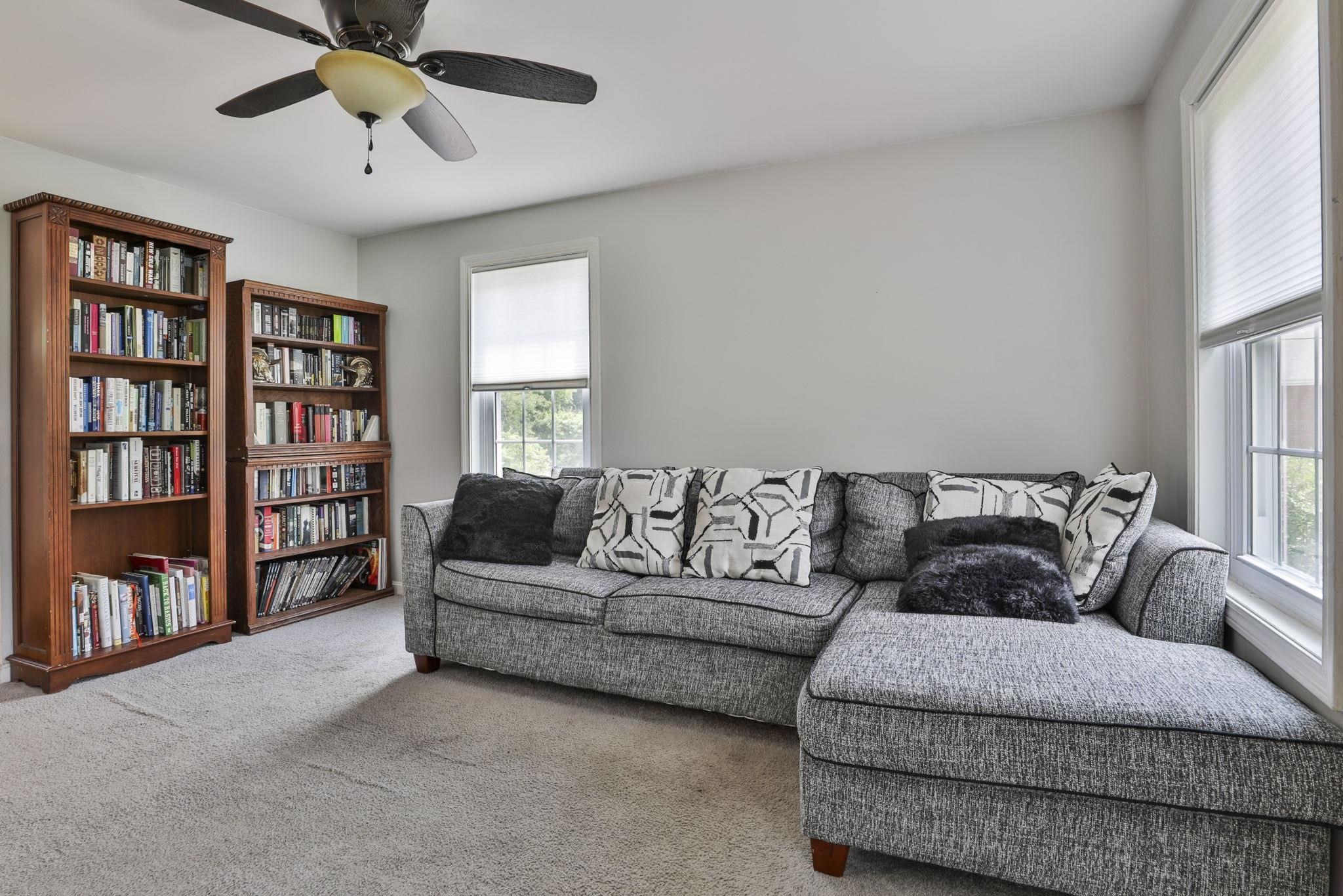 9 Mountain Road Goffstown, NH 03045 - Photo 16 of 27