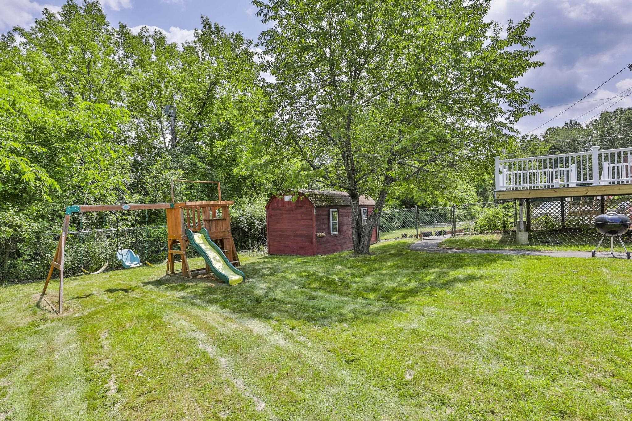 9 Mountain Road Goffstown, NH 03045 - Photo 9 of 27