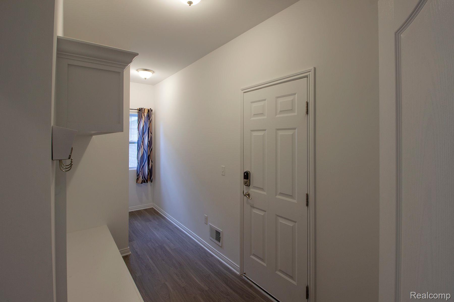 30738 Bradmore Road Warren, MI 48092 - Photo 10 of 33 Gallery Image 10