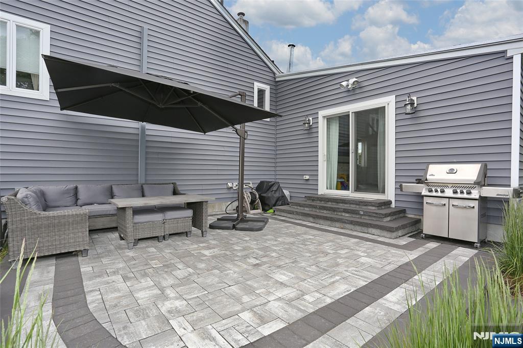 616 Bogert Road River Edge, NJ 07661 - Photo 15 of 41