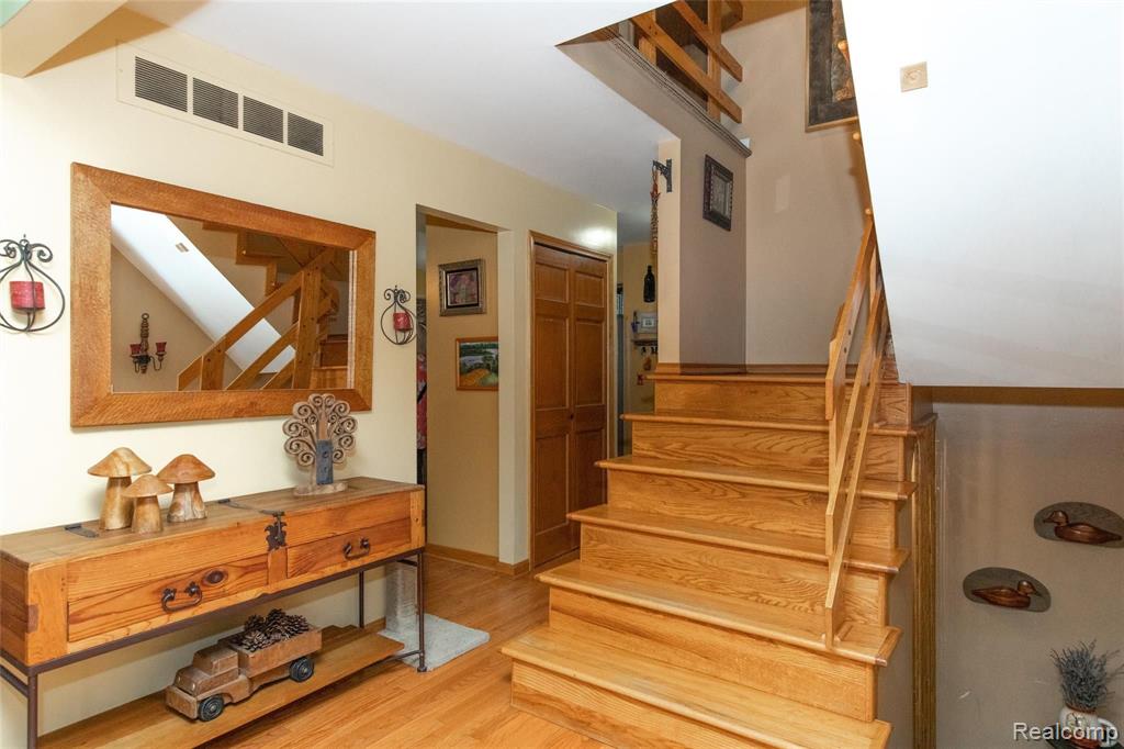 1576 Colony Drive Rochester Hills, MI 48307 - Photo 22 of 29