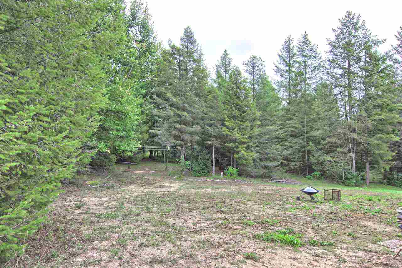 2179 Nugent Road Benzonia, MI 49616 - Photo 5 of 24 1853046-4.JPG