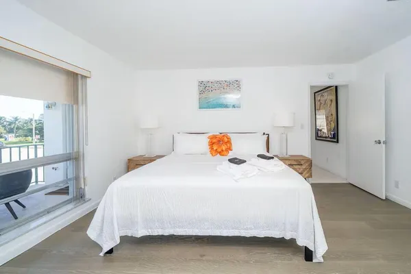 $3,750 | 6 Lucerne Avenue, Unit 3, Lake Worth Beach, FL 33460