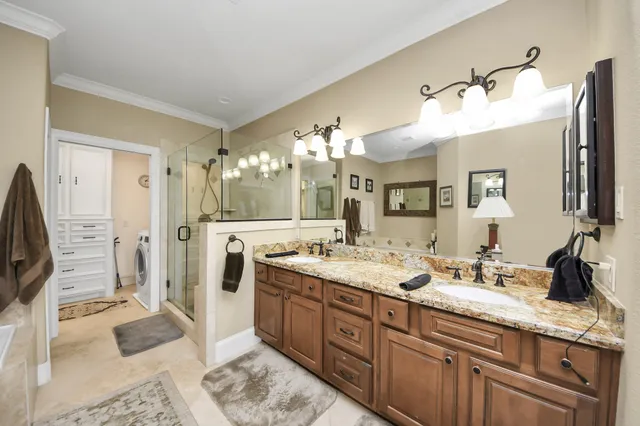 $679,000 | 4145 Boardwalk Boulevard, Seabrook, TX 77586