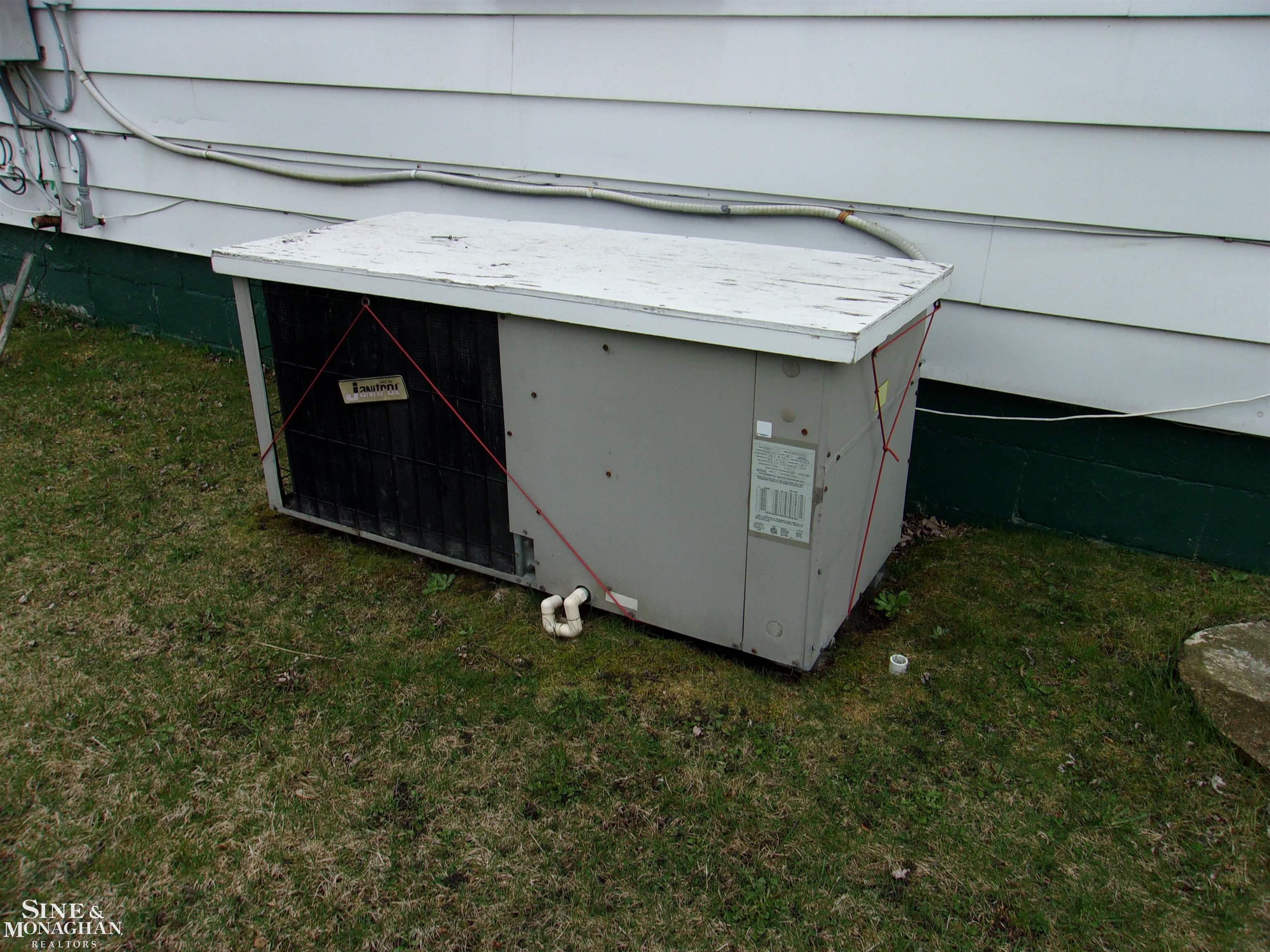5536 Pointe Tremble Road Algonac, MI 48001 - Photo 45 of 45 50174338-f0eafb8f-2beb-483d-9f9a-d92ea838f517.JPG