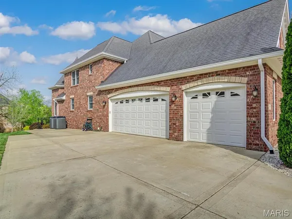 $1,275,000 | 3812 Boulder Drive, Edwardsville, IL 62025