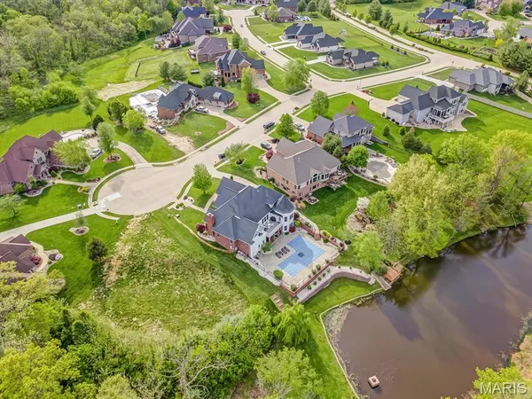$1,275,000 | 3812 Boulder Drive, Edwardsville, IL 62025