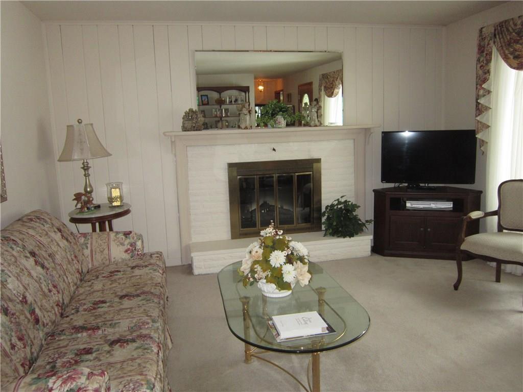 106 Weckerly Road Butler, PA 16002 - Photo 2 of 12