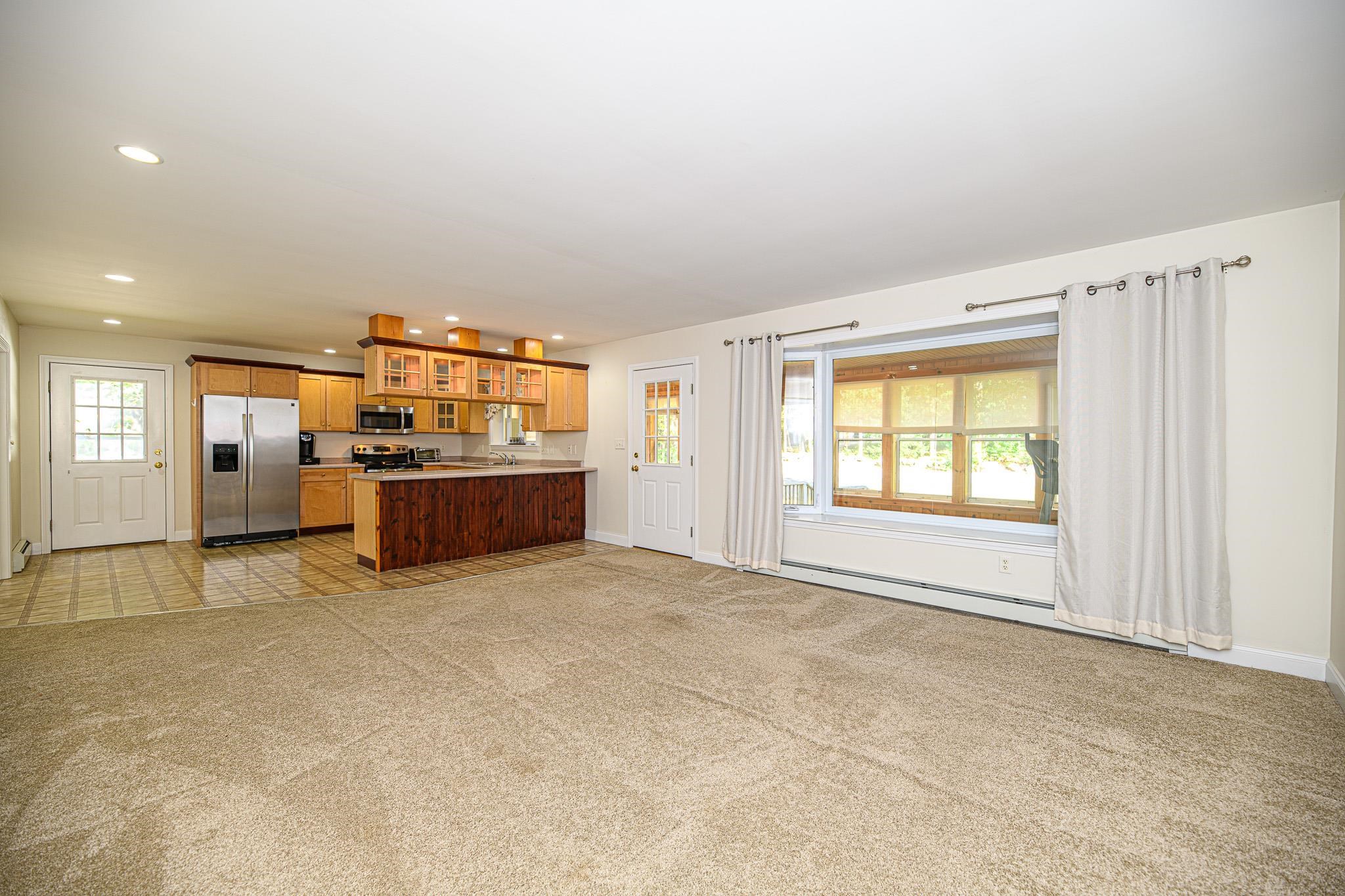 15 Depot Road Stratham, NH 03885 - Photo 21 of 40