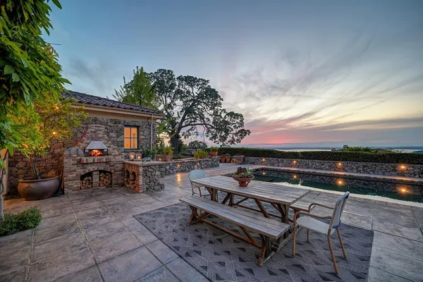 $4,100,000 | 4610 Gresham Drive, El Dorado Hills, CA 95762