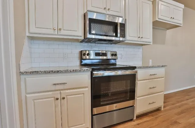 $380,000 | 1221 Preston Trail, Wolfforth, TX 79382