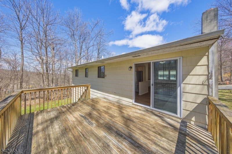 15 Karen Road Vernon, NJ 07422 - Photo 12 of 33