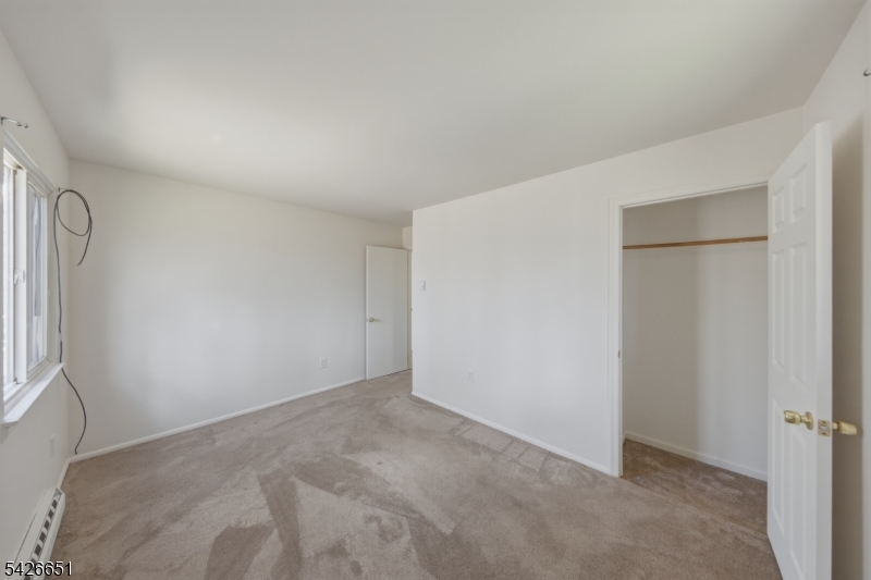 15 Karen Road Vernon, NJ 07422 - Photo 21 of 33