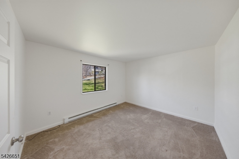 15 Karen Road Vernon, NJ 07422 - Photo 30 of 33