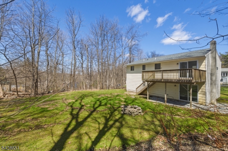 15 Karen Road Vernon, NJ 07422 - Photo 8 of 33