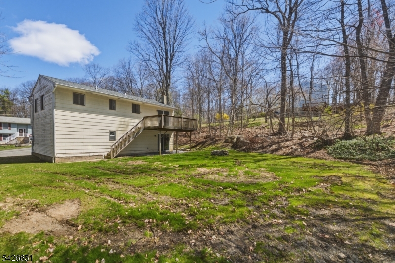 15 Karen Road Vernon, NJ 07422 - Photo 10 of 33