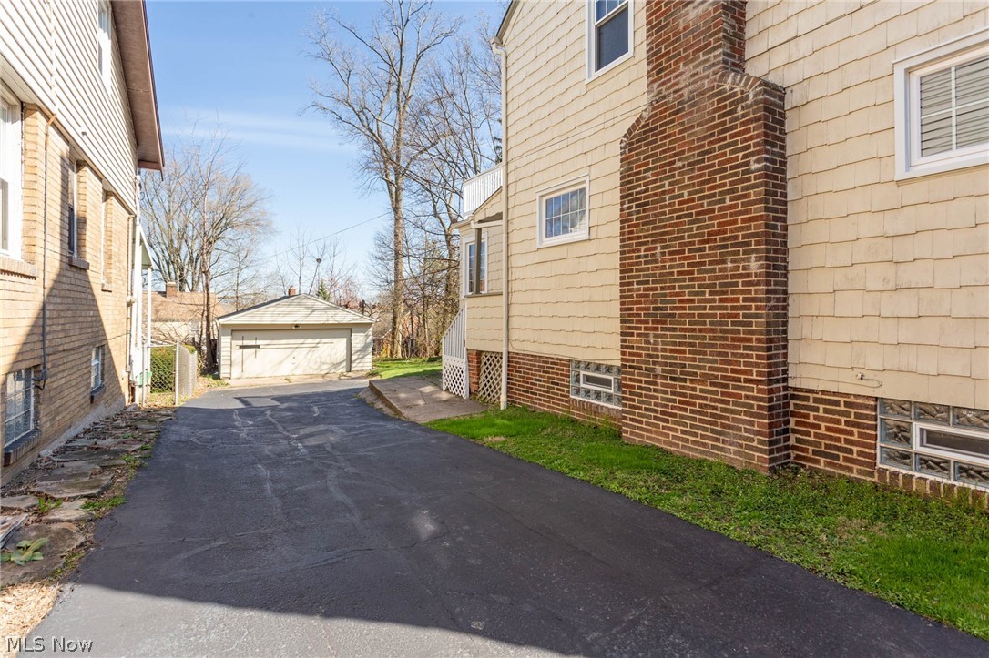 3815 Tremont Road Cleveland Heights, OH 44121 - Photo 24 of 31