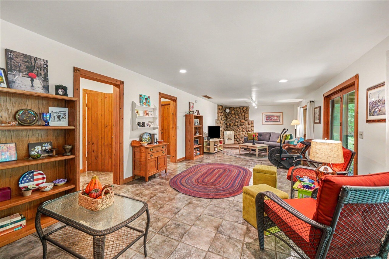 15283 Prairie Road Three Oaks, MI 49128 - Photo 20 of 31