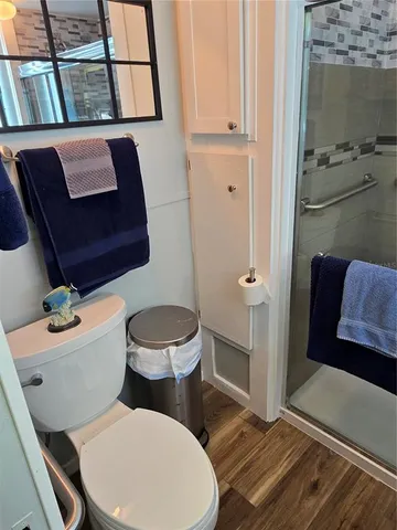 a view of utility room