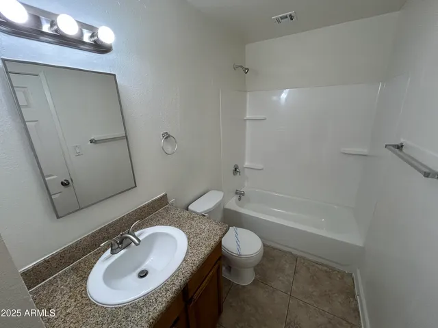 $1,715 | 5243 West Lewis Avenue, Phoenix, AZ 85035