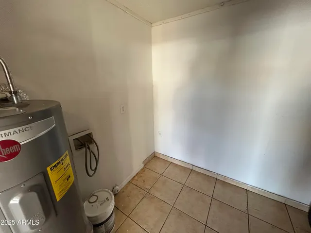 $1,715 | 5243 West Lewis Avenue, Phoenix, AZ 85035