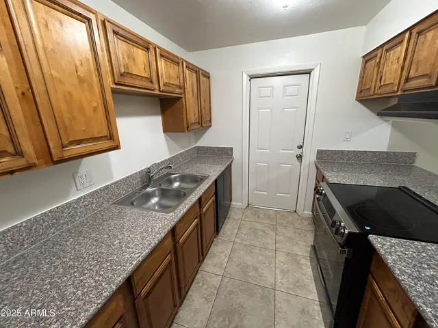 $1,715 | 5243 West Lewis Avenue, Phoenix, AZ 85035