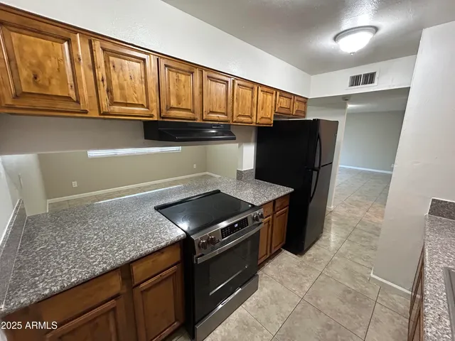 $1,715 | 5243 West Lewis Avenue, Phoenix, AZ 85035