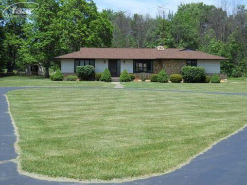 6120 West Vienna Road Clio, MI 48420 - Photo 15 of 18 20238105-14.JPG