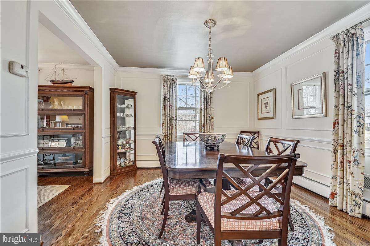 1805 Leadburn Road Baltimore, MD 21204 - Photo 13 of 79 Dining room