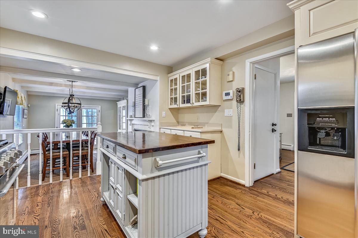 1805 Leadburn Road Baltimore, MD 21204 - Photo 20 of 79 Kitchen