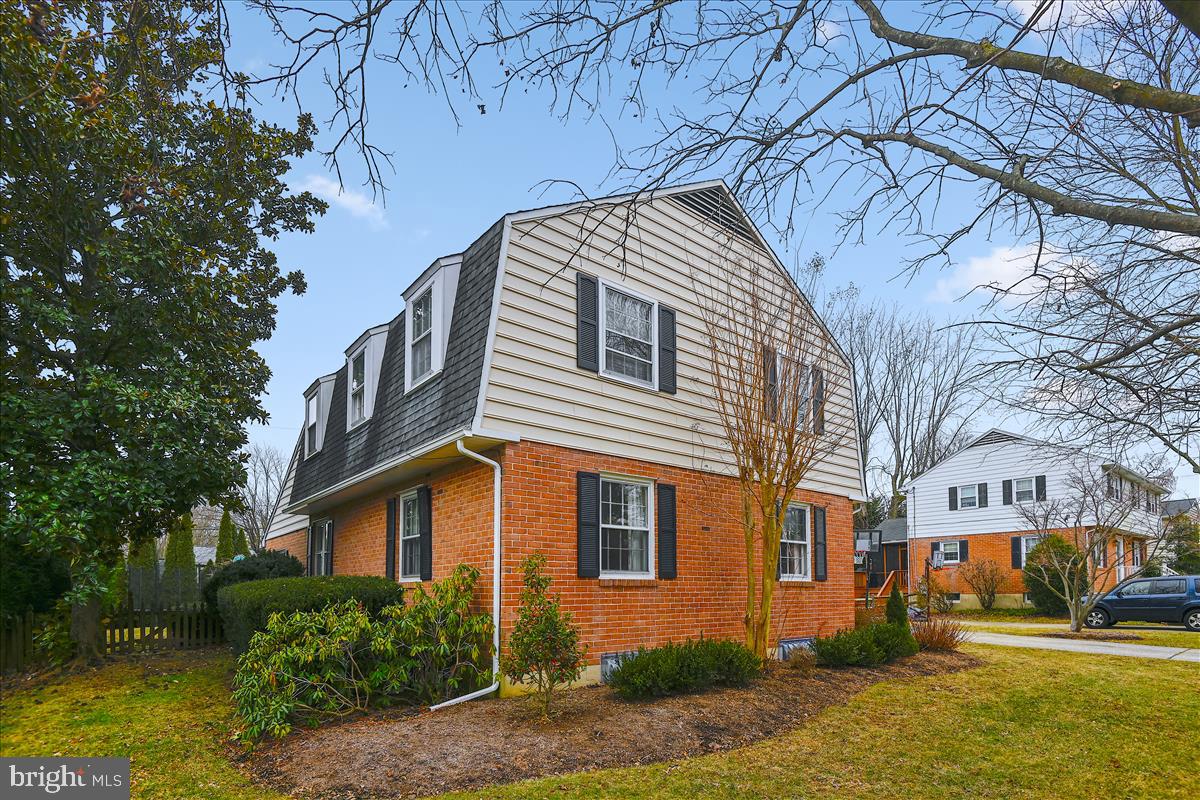 1805 Leadburn Road Baltimore, MD 21204 - Photo 2 of 79