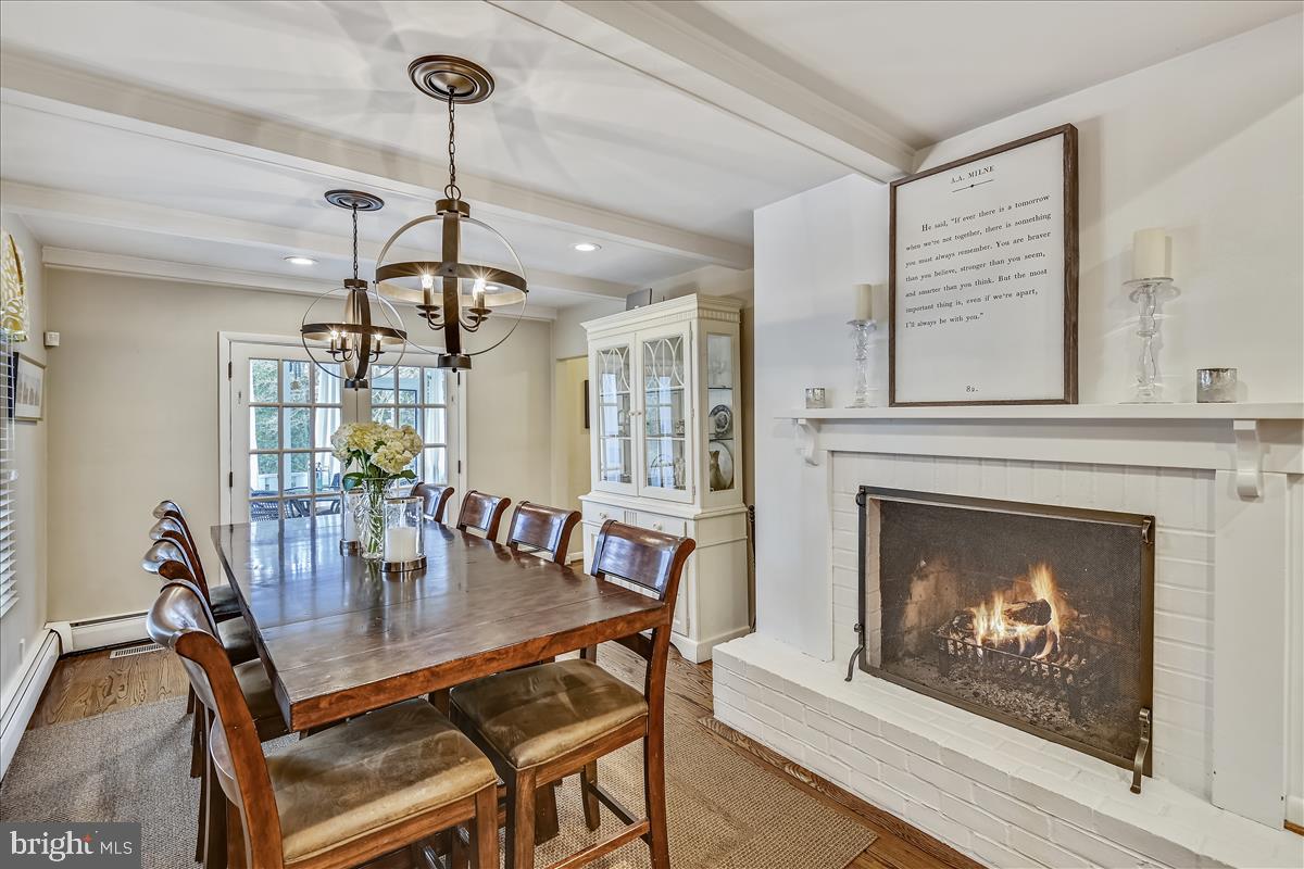 1805 Leadburn Road Baltimore, MD 21204 - Photo 21 of 79 Breakfast room