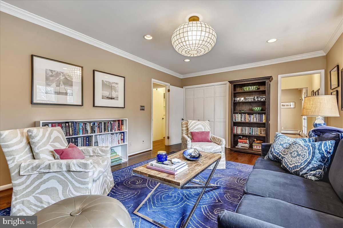 1805 Leadburn Road Baltimore, MD 21204 - Photo 24 of 79 Family room