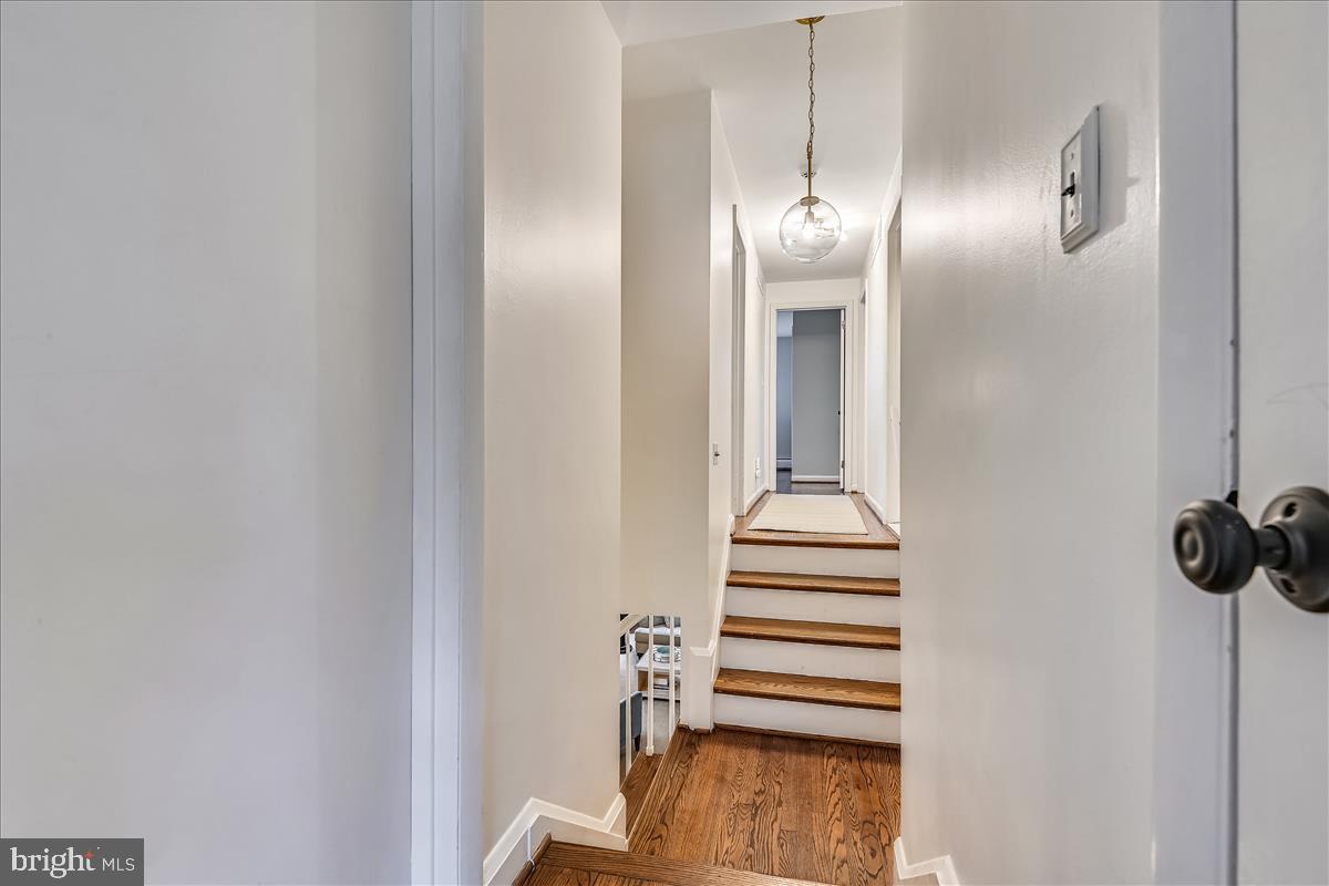 1805 Leadburn Road Baltimore, MD 21204 - Photo 46 of 79 Upper level hallway (to bedrooms 4 & 5)