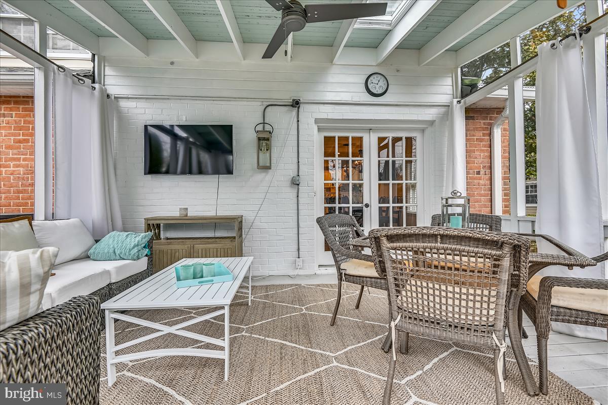 1805 Leadburn Road Baltimore, MD 21204 - Photo 60 of 79 Screened-in porch