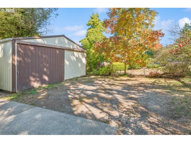 14009 Southeast Foster Road Portland, OR 97236 - Photo 2 of 35 Gallery Image 2