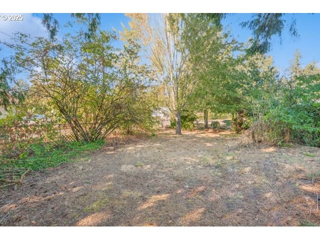 14009 Southeast Foster Road Portland, OR 97236 - Photo 31 of 35 Gallery Image 31