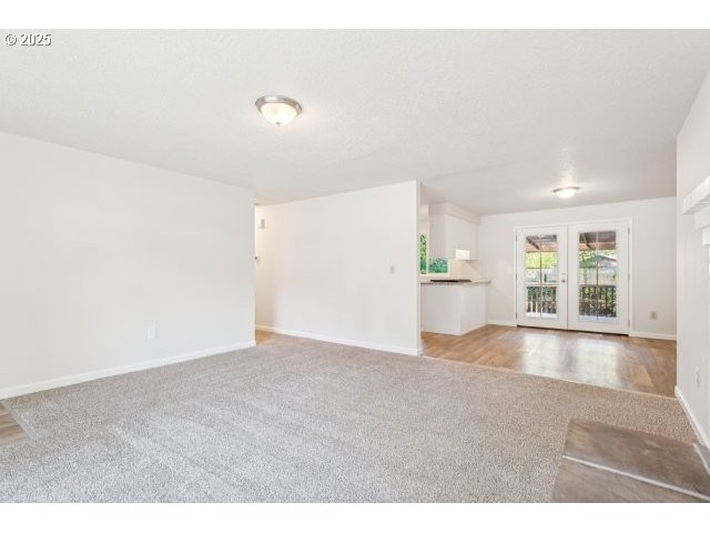 14009 Southeast Foster Road Portland, OR 97236 - Photo 7 of 35 Gallery Image 7