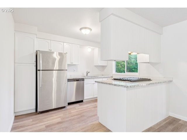 14009 Southeast Foster Road Portland, OR 97236 - Photo 10 of 35 Gallery Image 10