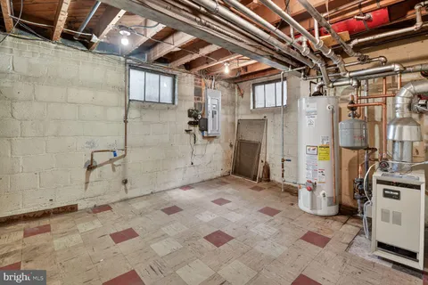$725,000 | 702 McNeill Road, Silver Spring, MD 20910