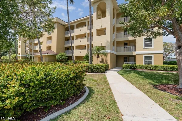 $1,649 | 1781 Four Mile Cove Parkway, Unit 133, Cape Coral, FL 33990