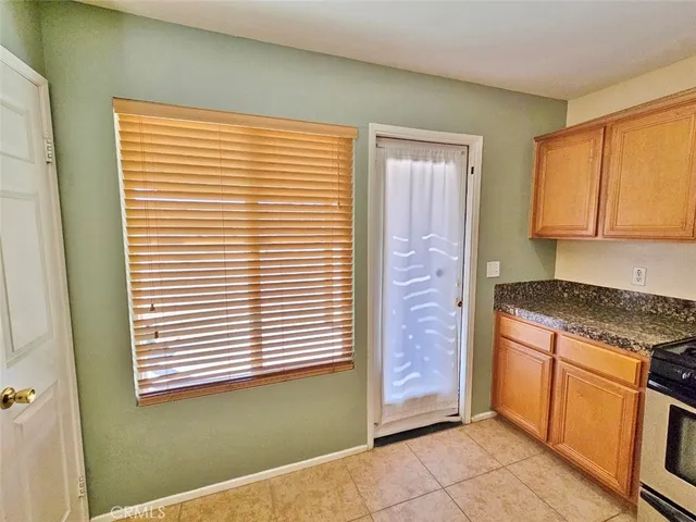 $1,900 | 5170 Split Rock Avenue, Twentynine Palms, CA 92277