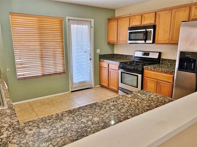 $1,900 | 5170 Split Rock Avenue, Twentynine Palms, CA 92277