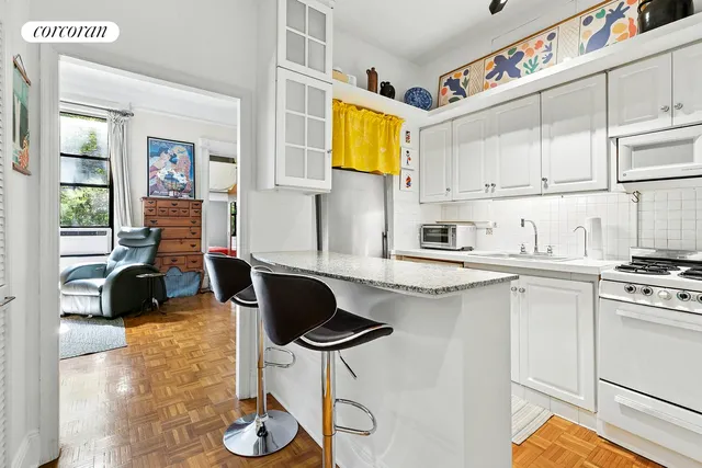 $595,000 | 324 West 88th Street, Unit 1B | Upper West Side