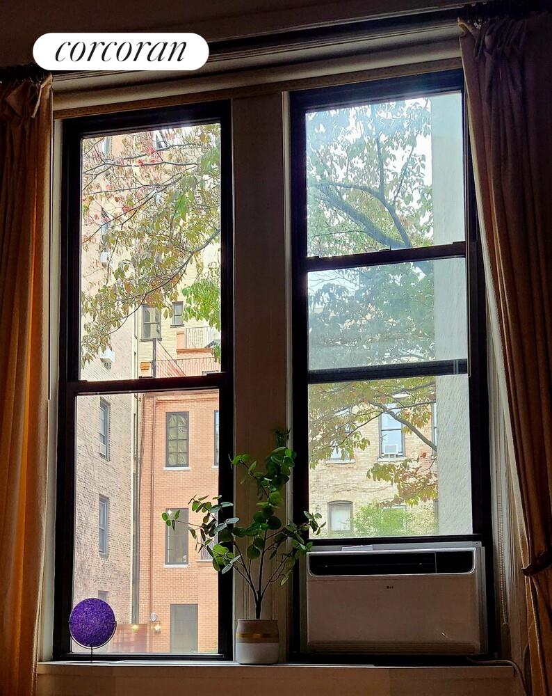 324 West 88th Street, Unit 1B Manhattan, NY 10024 - Photo 4 of 15