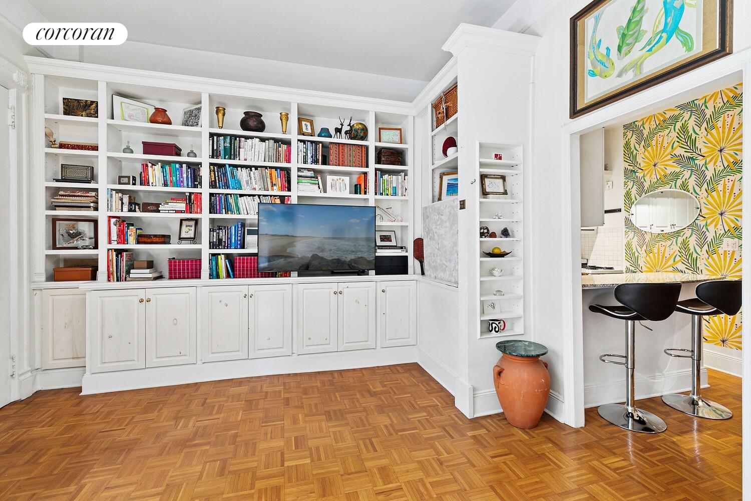 324 West 88th Street, Unit 1B Manhattan, NY 10024 - Photo 5 of 15